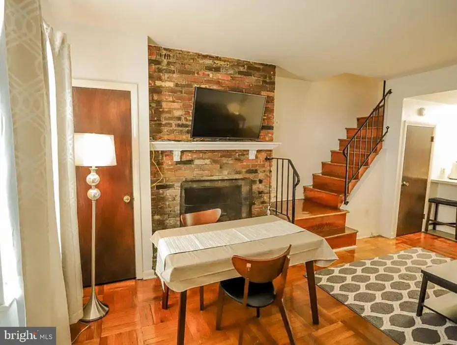 256 S Alder St, Philadelphia, PA 19107 - Image #1