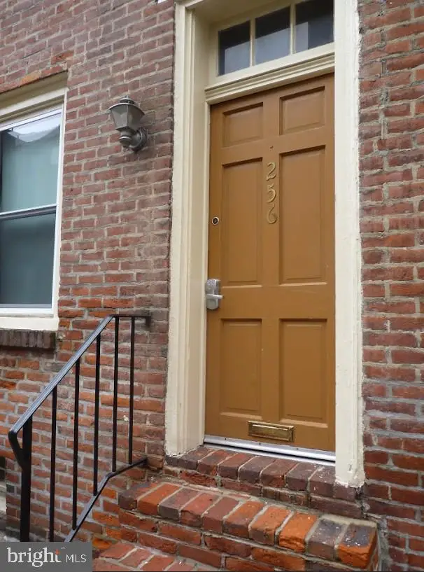 256 S Alder St, Philadelphia, PA 19107 - Image #2