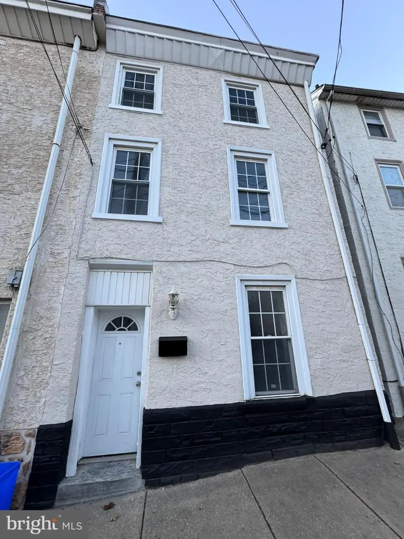 4728 Umbria St, Philadelphia, PA 19127 - Image #1