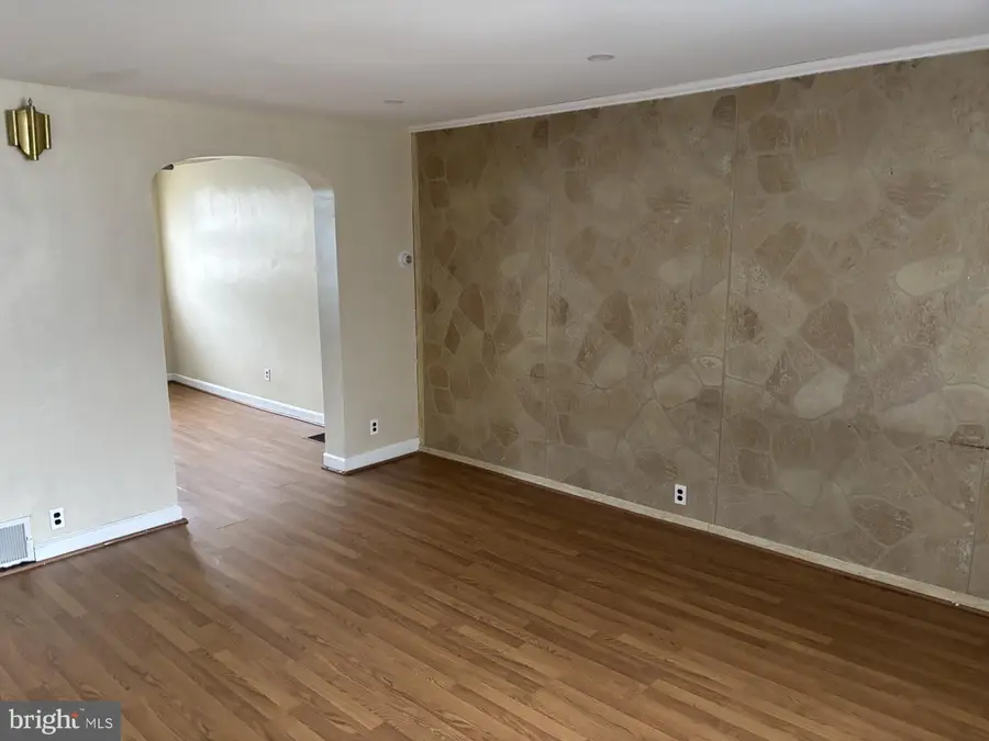 5409 Erdrick St, Philadelphia, PA 19124 - Image #3