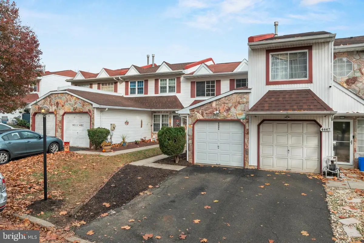 4445 Ernie Davis Cir, Philadelphia, PA 19154 - Image #1