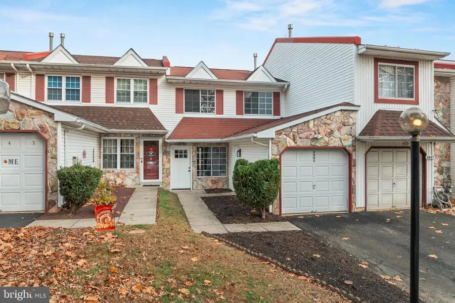 4445 Ernie Davis Cir, Philadelphia, PA 19154 - Image #2