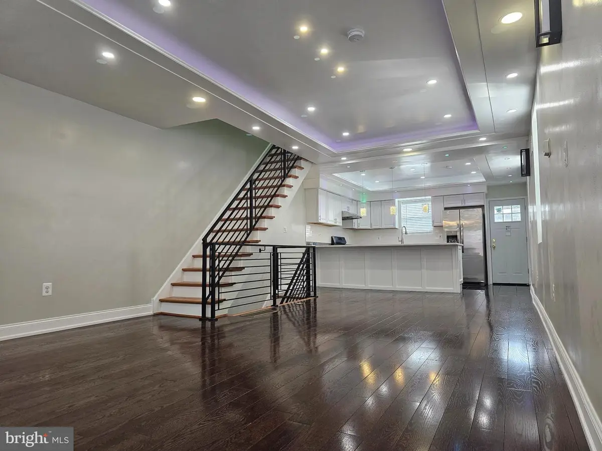 1555 S Hollywood St, Philadelphia, PA 19146 - Image #1