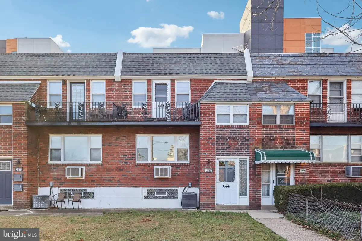 2572 Balwynne Park Rd, Philadelphia, PA 19131 - Image #1