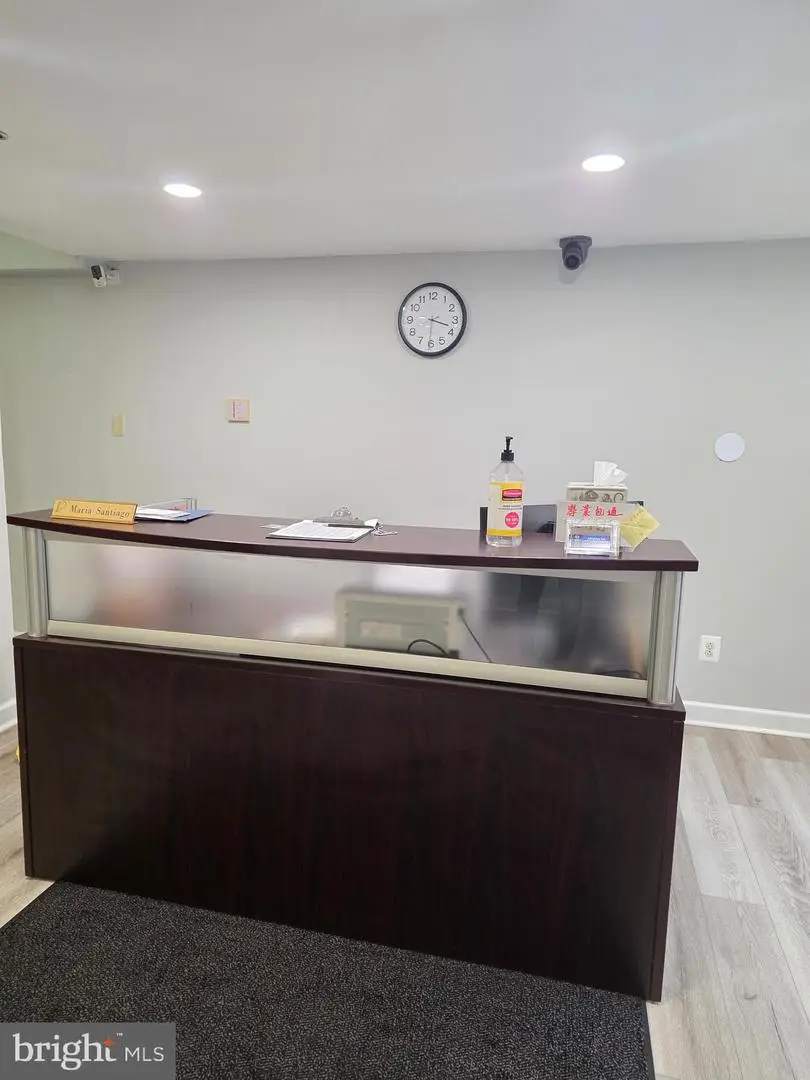 1010-00 Race St #8h, Philadelphia, PA 19107 - Image #3