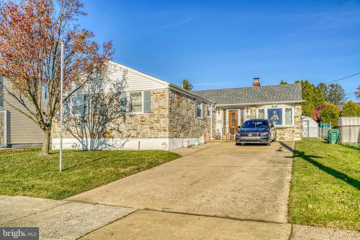 1137 Layton Rd, Philadelphia, PA 19115 - Image #1