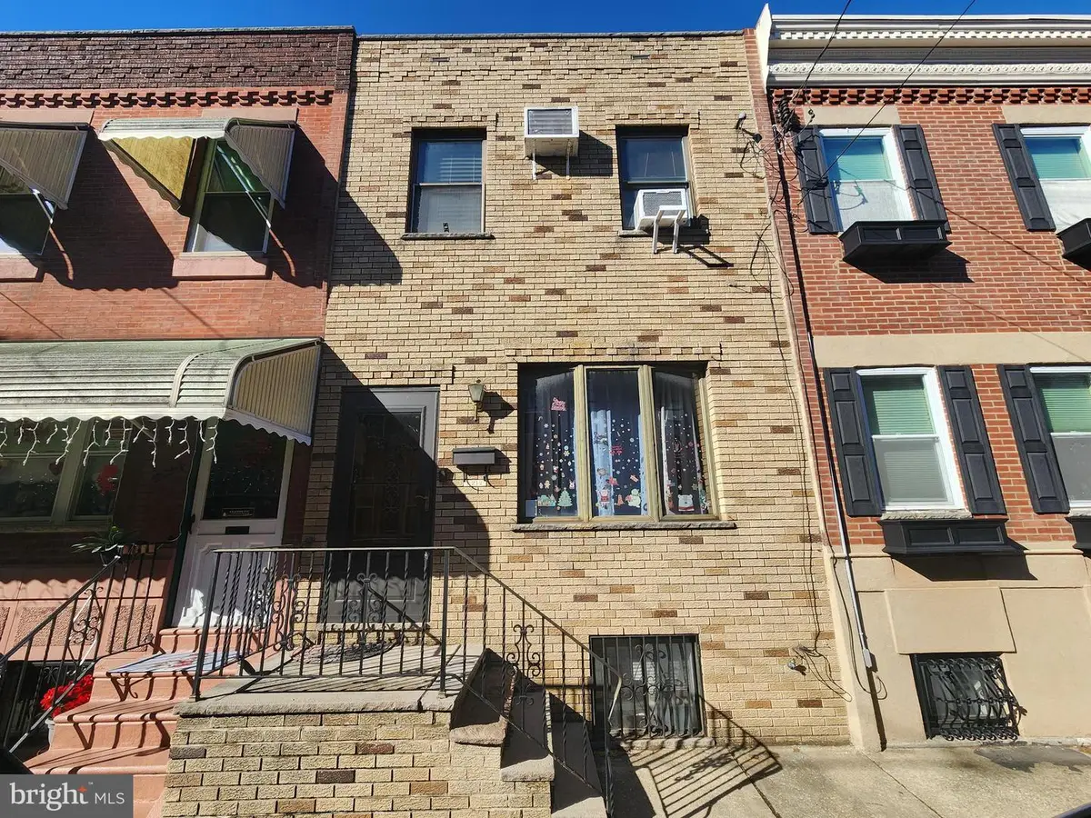 2212 S Carlisle St, Philadelphia, PA 19145 - #1