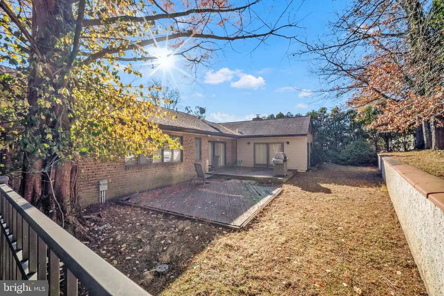 16 S Kings Oak Ln, Philadelphia, PA 19115 - Image #3