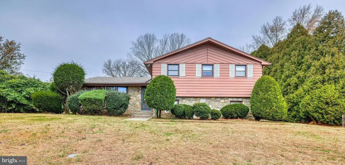 117 Alexis Ln, Philadelphia, PA 19115 - Image #1