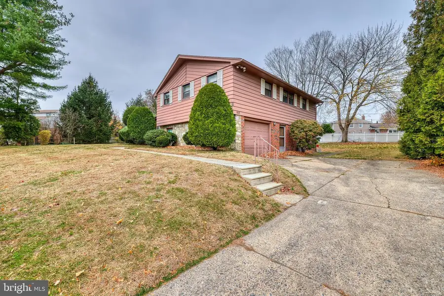 117 Alexis Ln, Philadelphia, PA 19115 - Image #3