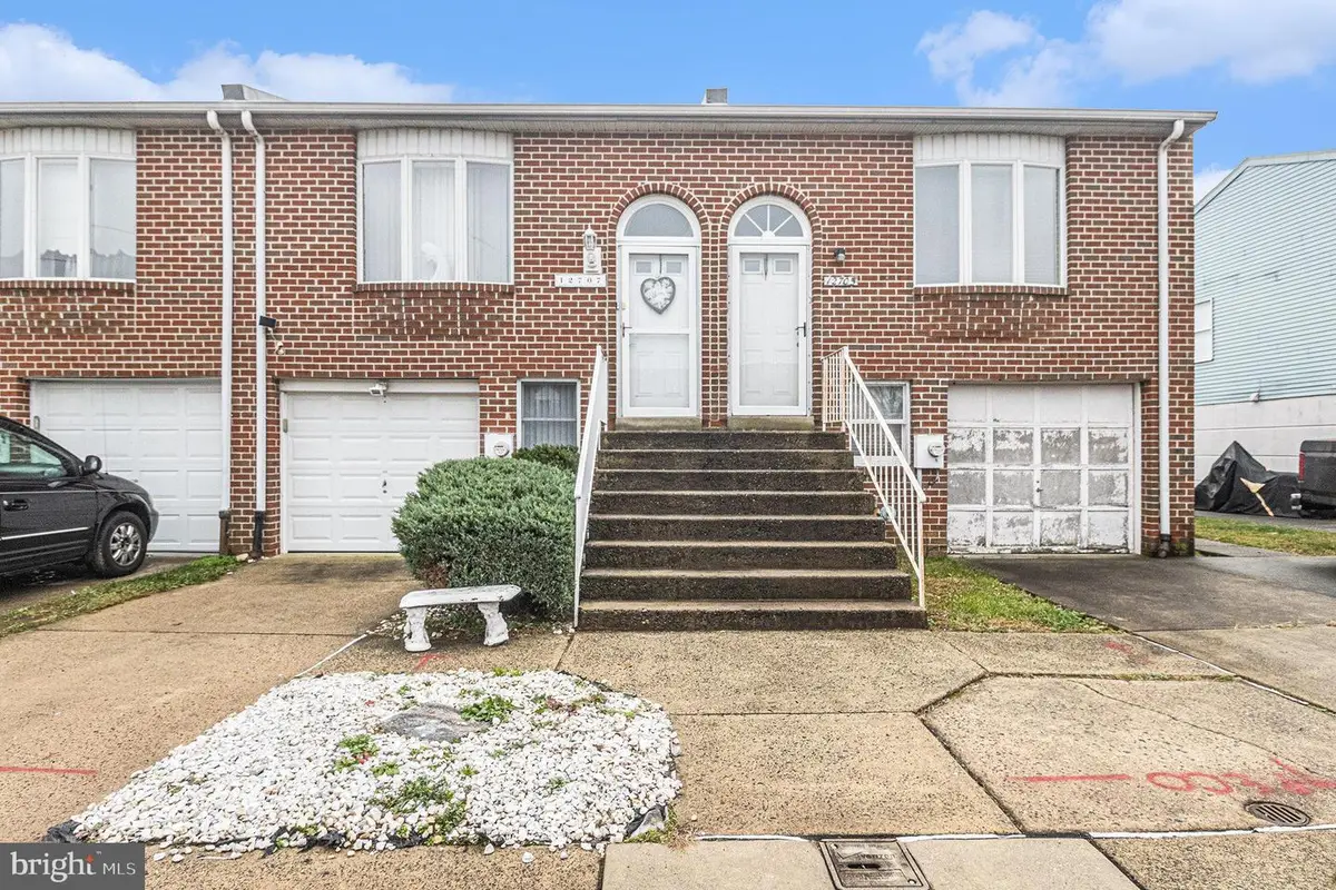 12707 Verda Dr, Philadelphia, PA 19154 - Image #1