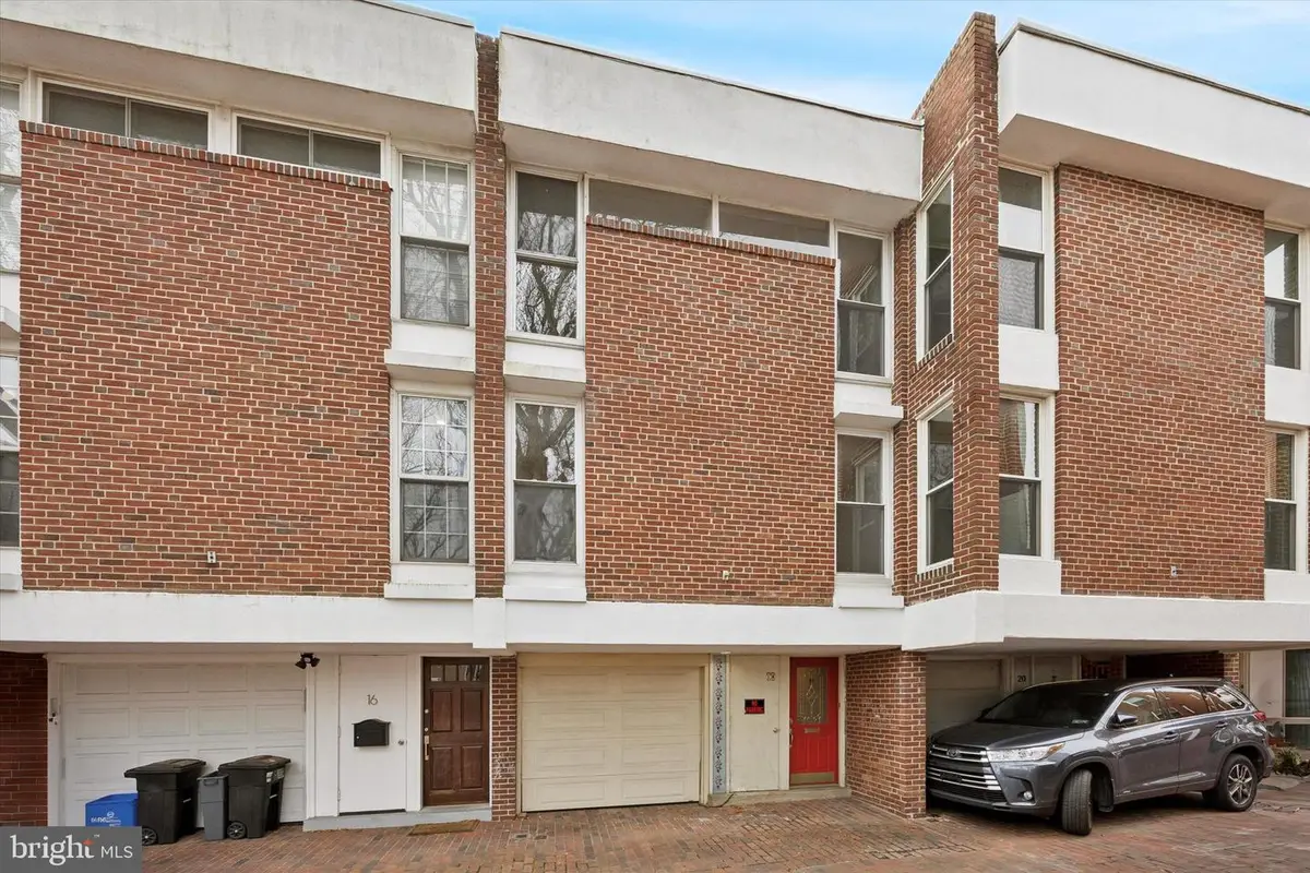 18 University Mews, Philadelphia, PA 19104 - Image #1