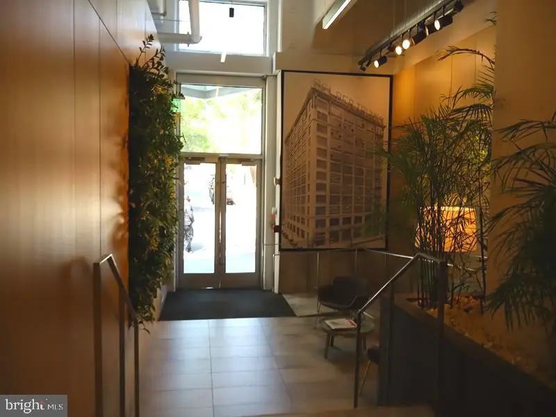 2200-28 Arch St #906, Philadelphia, PA 19103 - Image #3