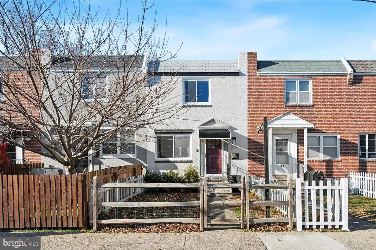 217 Overlook Rd, Philadelphia, PA 19128 - Image #1