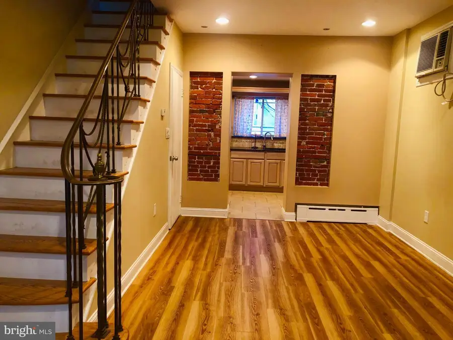 2041 S Bancroft St, Philadelphia, PA 19145 - Image #3