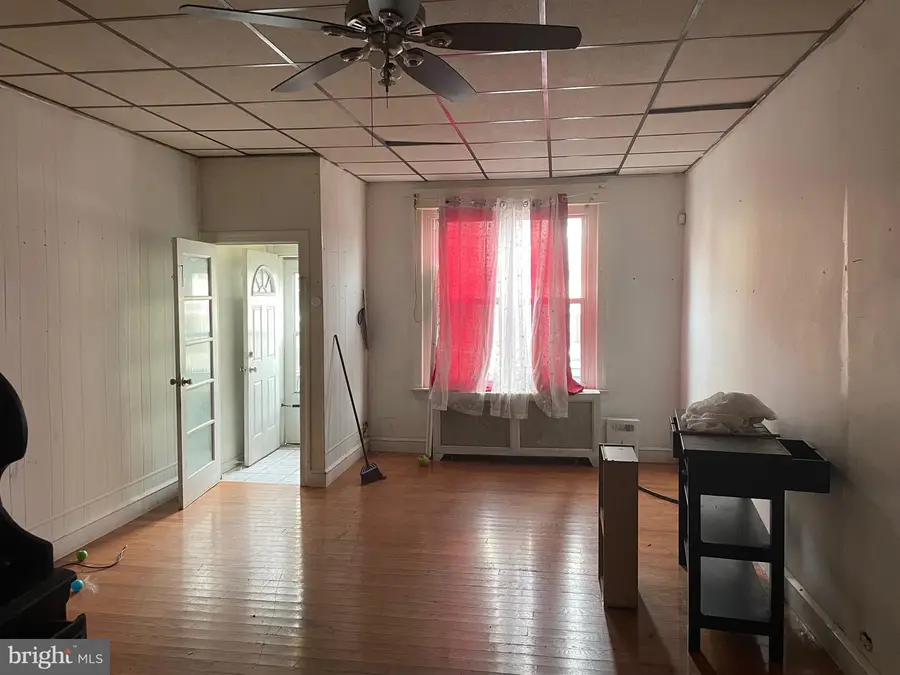 2324 S 9th St, Philadelphia, PA 19148 - Image #3