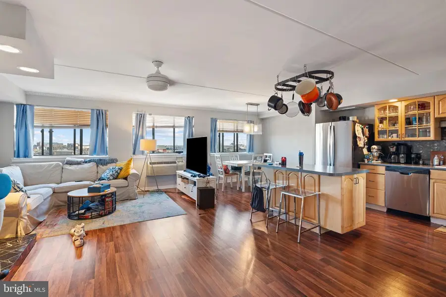 200-10 Lombard St #713, Philadelphia, PA 19147 - Image #2