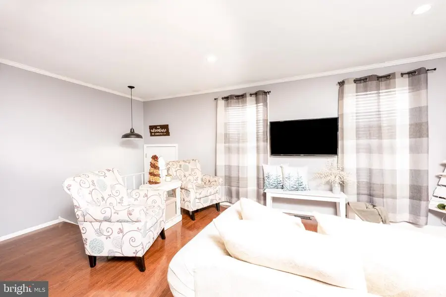 10732 Pelle Cir, Philadelphia, PA 19154 - Image #2