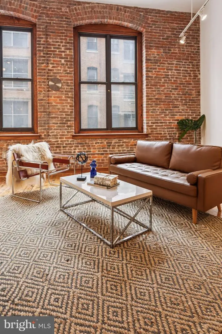 428 N 13th St #3f, Philadelphia, PA 19123 - Image #3