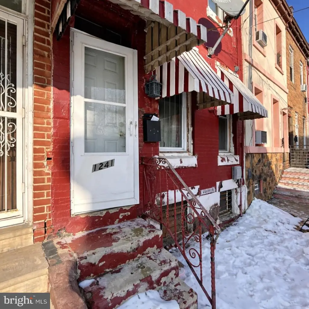 1241 W Firth St, Philadelphia, PA 19133 - Image #1