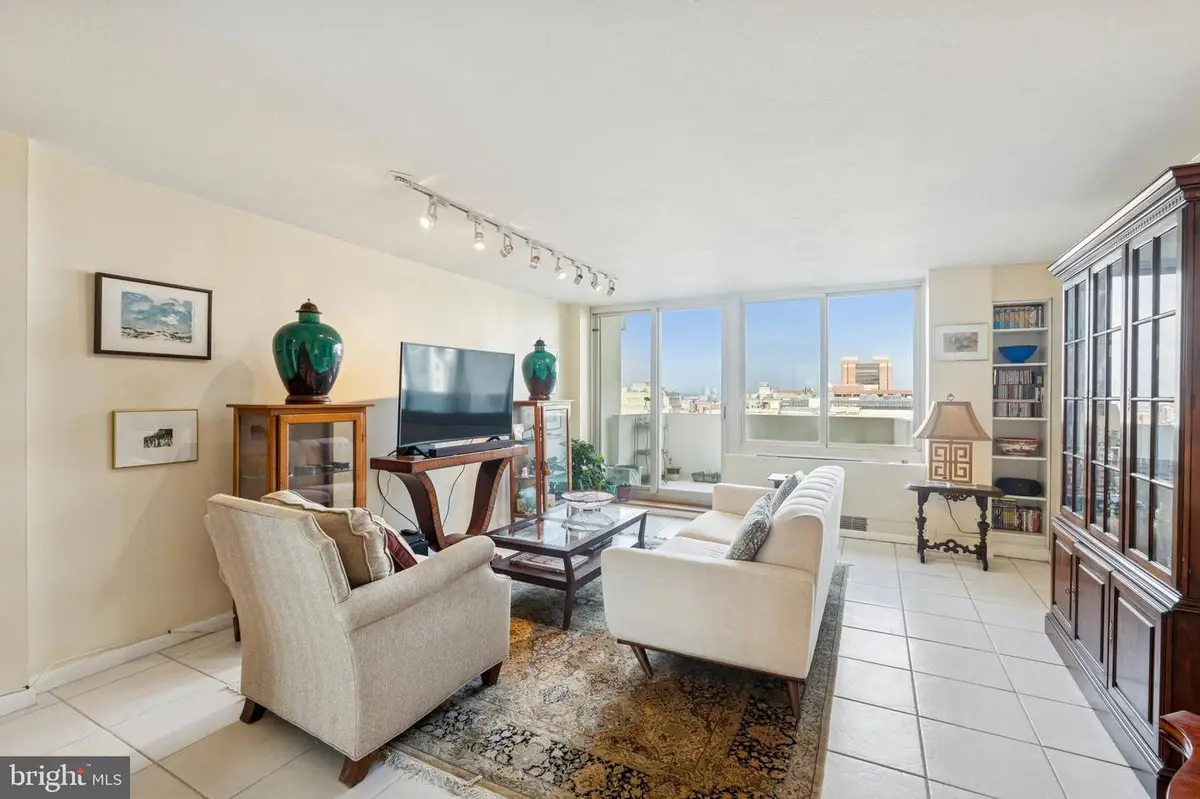 604-36 S Washington Sq #2308, Philadelphia, PA 19106 - Image #1