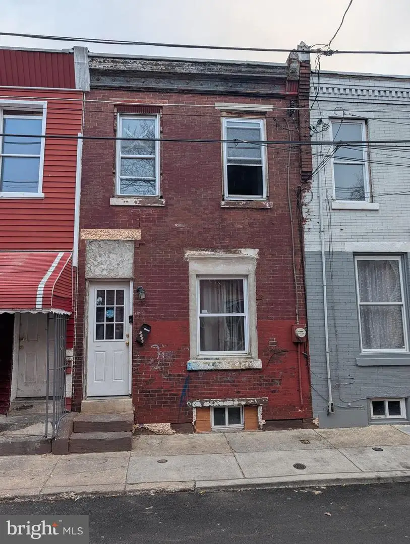 2865 N Leithgow St, Philadelphia, PA 19133 - Image #1