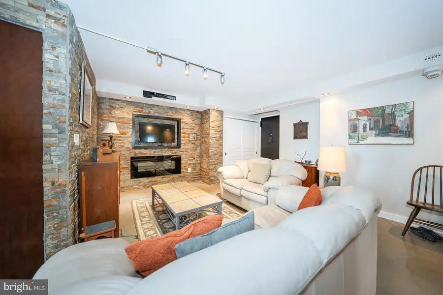 1919 Chestnut St #1919, Philadelphia, PA 19103 - Image #2