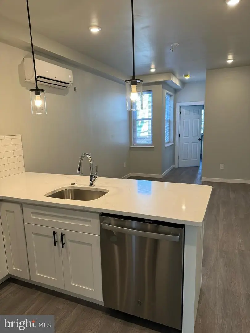 5813 Cedar Ave, Philadelphia, PA 19143 - Image #2