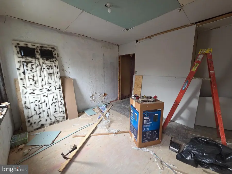 2836 N Orkney St, Philadelphia, PA 19133 - Image #2