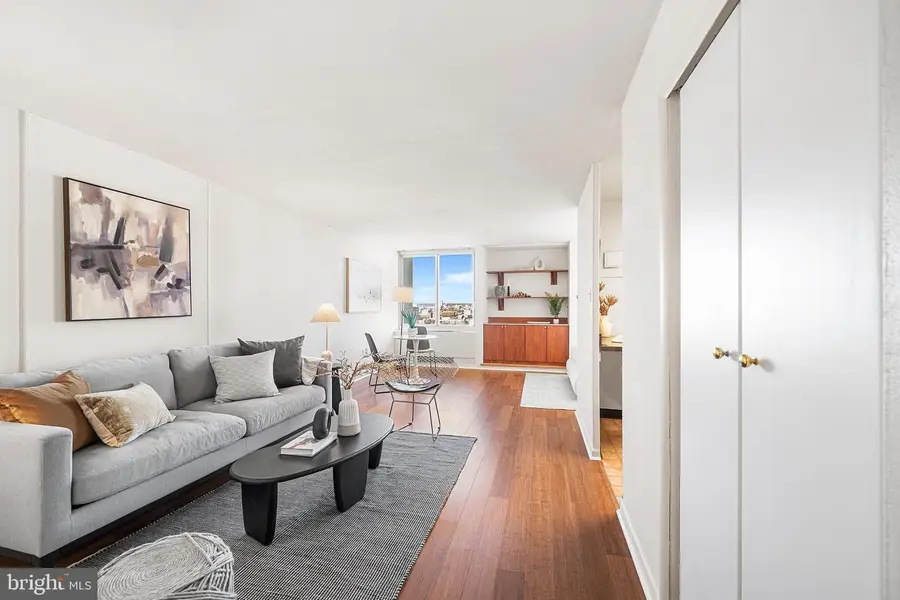 604-36 S Washington Sq #2606, Philadelphia, PA 19106 - Image #3