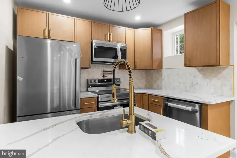 2122 E Birch St, Philadelphia, PA 19134 - Image #3