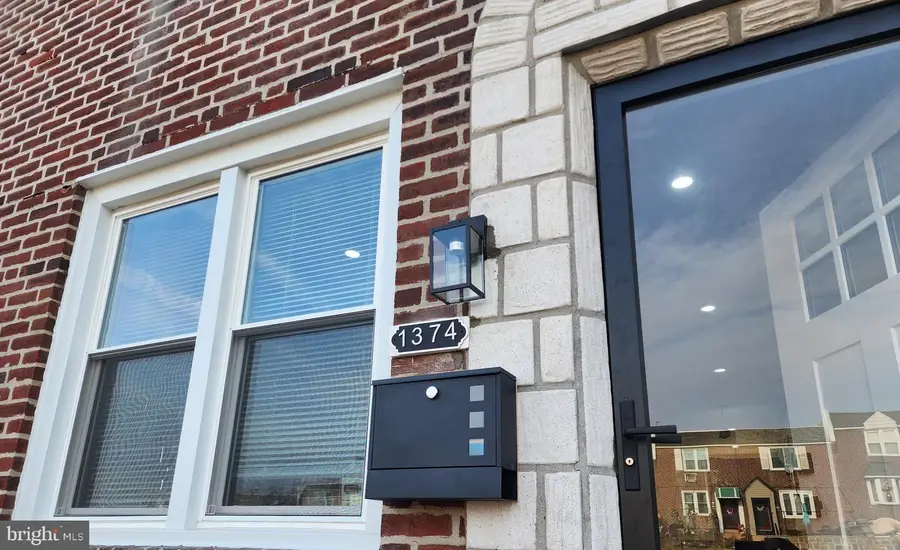 1374 Kimberly Dr, Philadelphia, PA 19151 - Image #2