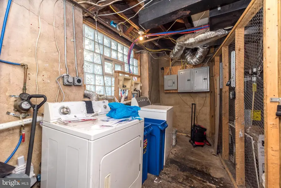 1921 W Nedro Ave, Philadelphia, PA 19141 - Image #2