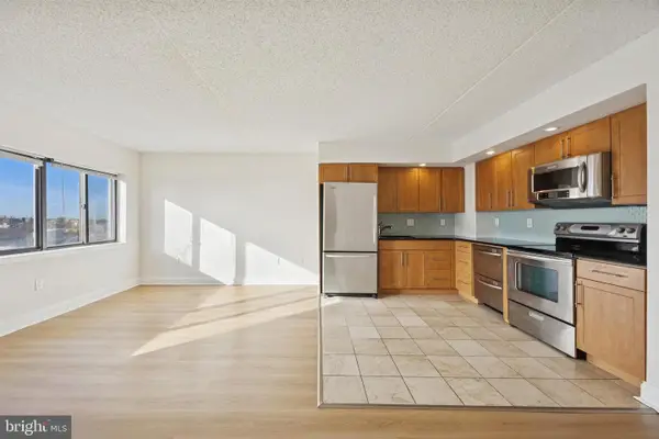 200-10 Lombard St #820, PHILADELPHIA, PA 19147