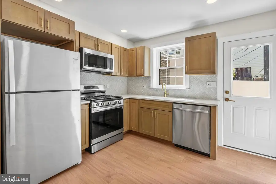 1138 S Clifton St, Philadelphia, PA 19147 - #2