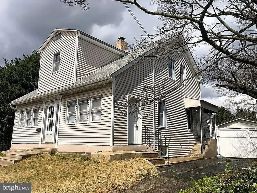 1715 Rhawn St, Philadelphia, PA 19111 - Image #3