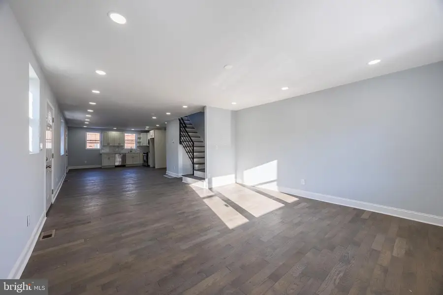 905 E Mcpherson St, Philadelphia, PA 19150 - Image #2