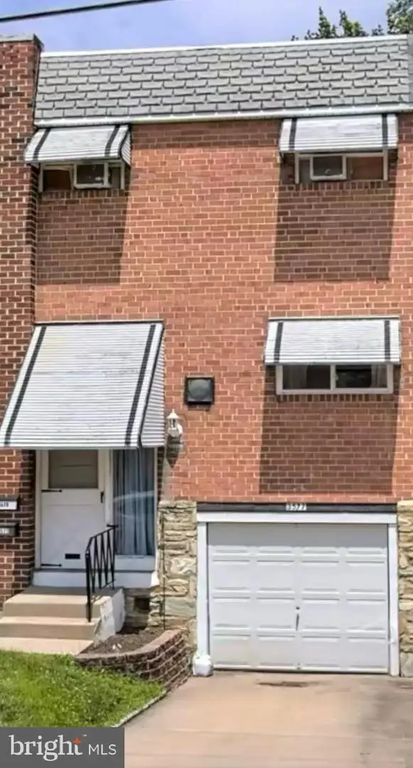 3577 Nottingham Ln, Philadelphia, PA 19114 - Image #1