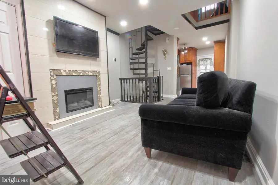 526 Montrose St, Philadelphia, PA 19147 - Image #3