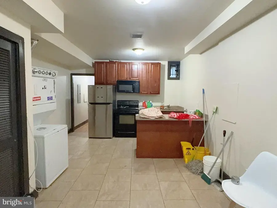 1905 N 18th St, Philadelphia, PA 19121 - Image #2