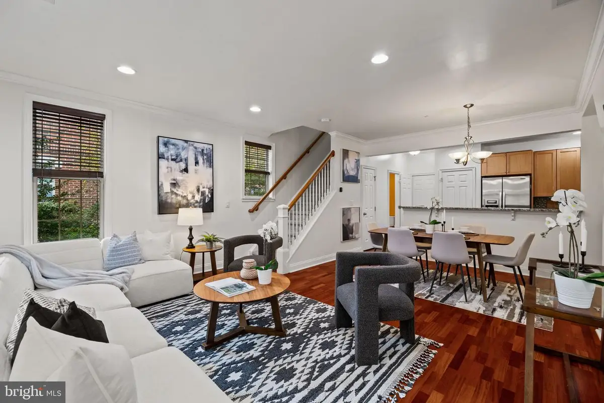 201 Commodore Ct, Philadelphia, PA 19146 - Image #1