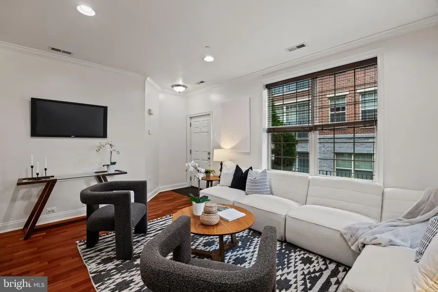 201 Commodore Ct, Philadelphia, PA 19146 - Image #3