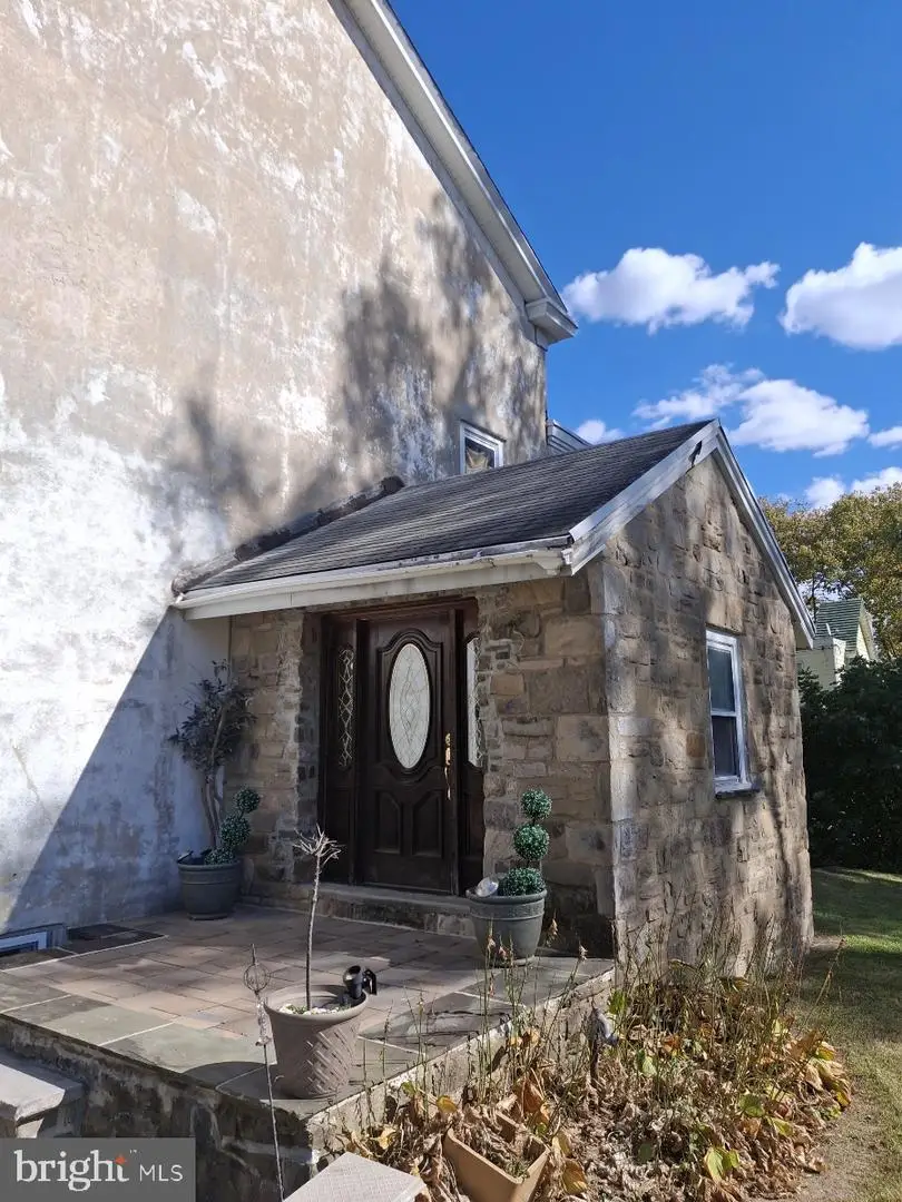 434 W Mount Pleasant Ave, Philadelphia, PA 19119 - Image #2