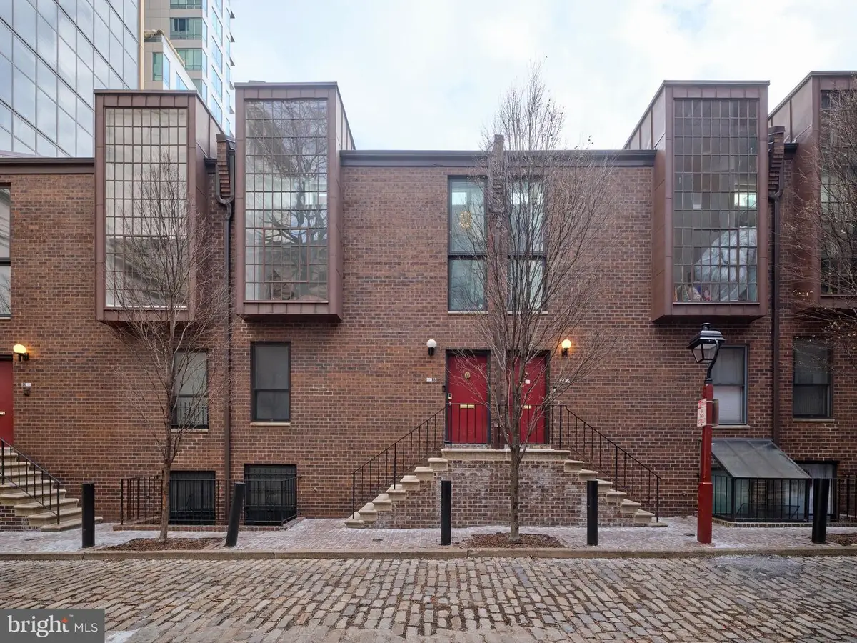 18 Saint James Ct #6, Philadelphia, PA 19106 - Image #1