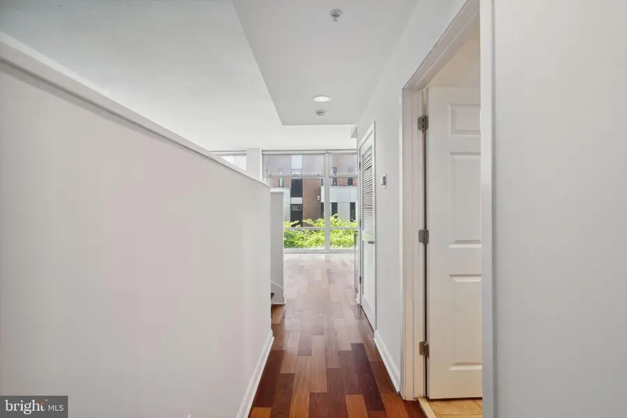 22 S Front St #304, Philadelphia, PA 19106 - Image #2