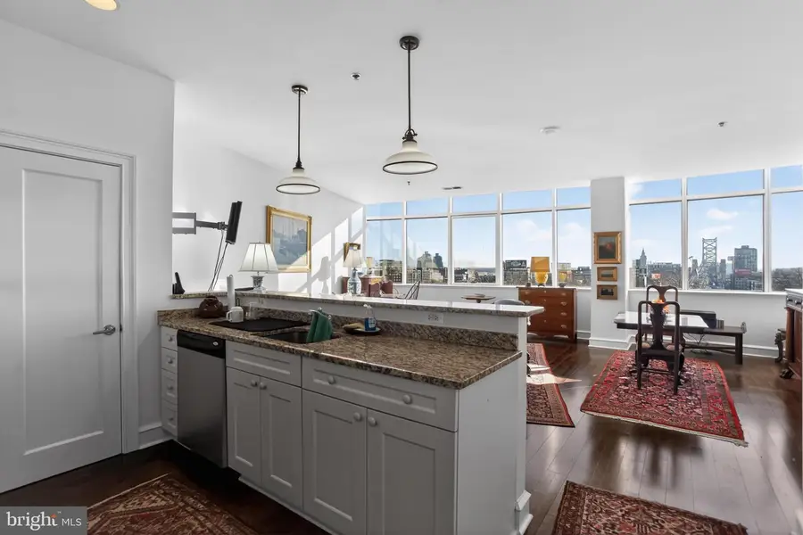 201-59 N 8th St #713, Philadelphia, PA 19106 - Image #2