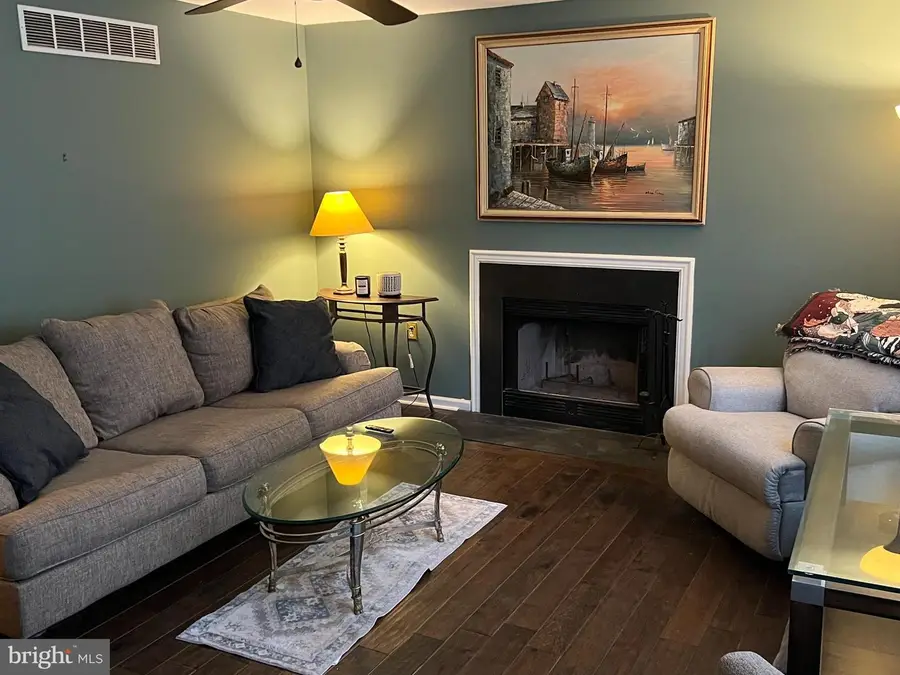 514 Lantern Ln, Philadelphia, PA 19128 - Image #3