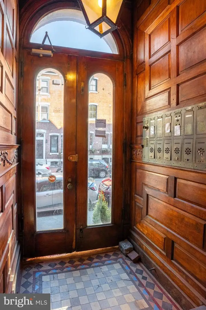 2408 Spruce St, Philadelphia, PA 19103 - #2