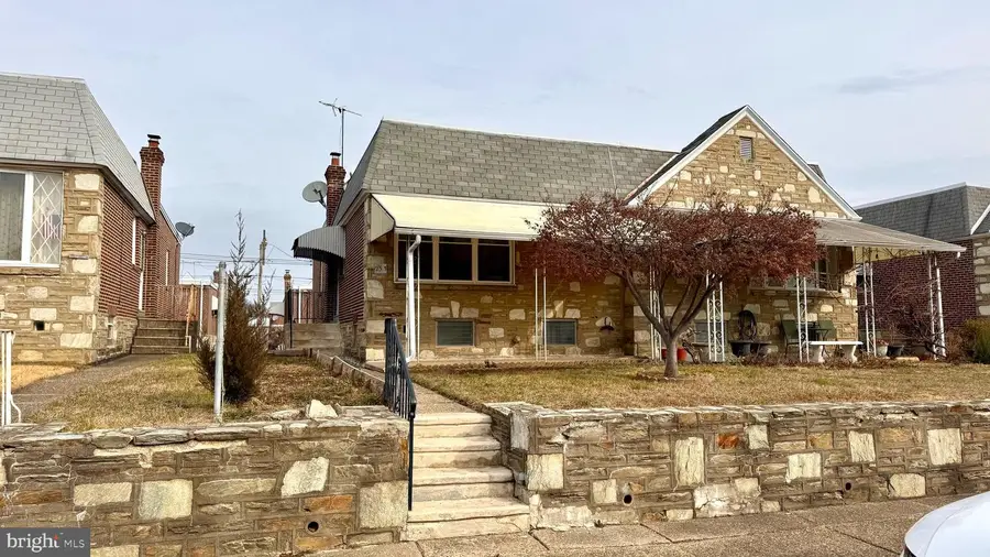 2317 Emerson St, Philadelphia, PA 19152 - Image #2