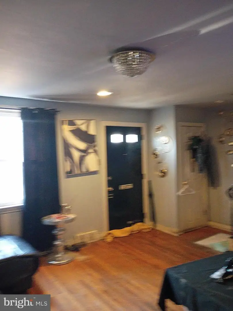 7555 Sherwood Rd, Philadelphia, PA 19151 - Image #2